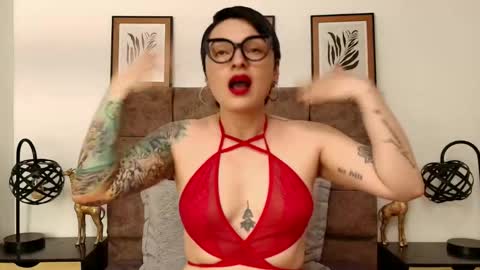 kat paradisse online show from September 16, 7:15 pm