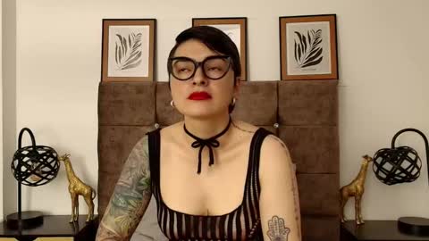 kat paradisse online show from September 17, 7:26 pm