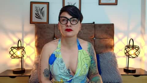 kat paradisse online show from April 29, 5:30 pm