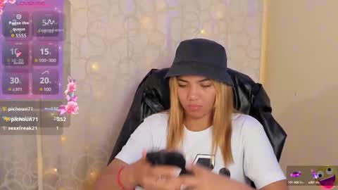 Snapshot of kata22sofia chatting on November 22, 6:29 pm kata22sofia online show from November 22, 6:29 pm