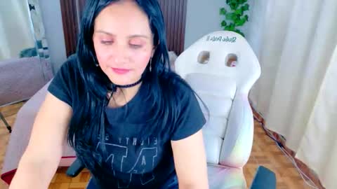 kate online show from November 11, 4:29 pm