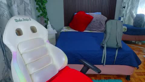 kate online show from March 13, 7:42 pm