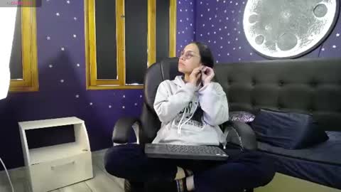 Katalina online show from June 18, 5:06 pm