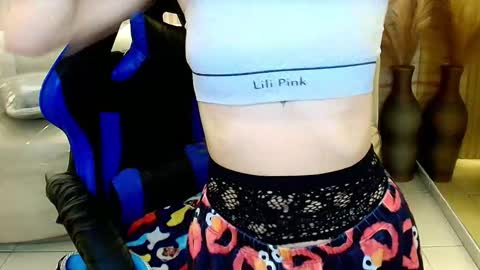 Katalina  online show from February 8, 3:15 pm