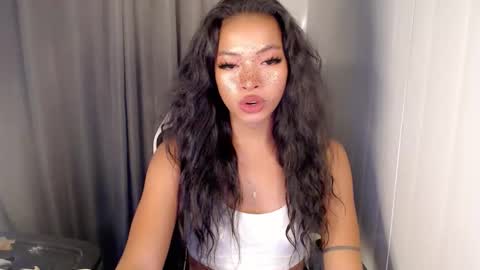 IVY JANE online show from April 20, 7:00 am