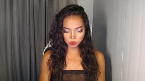 IVY JANE online show from April 28, 8:08 am