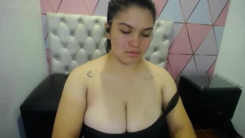 Snapshot of katalina_santana25 chatting on November 20, 7:13 pm katalina santana25 online show from November 20, 7:13 pm