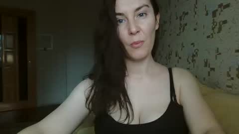 Snapshot of katalinaqe chatting on September 9, 7:30 am KatalinaQE online show from September 9, 7:30 am