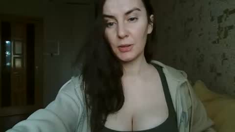 Snapshot of katalinaqe chatting on October 3, 8:22 am KatalinaQE online show from October 3, 8:22 am