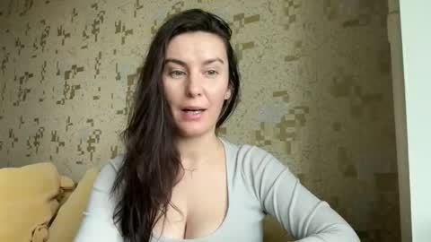 Snapshot of katalinaqe chatting on February 2, 10:25 am KatalinaQE online show from February 2, 10:25 am