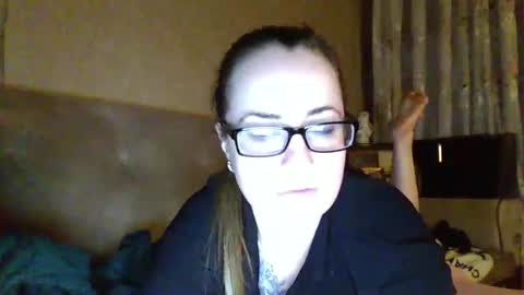 Snapshot of katarios_x chatting on September 12, 7:58 pm katarios online show from September 12, 7:58 pm
