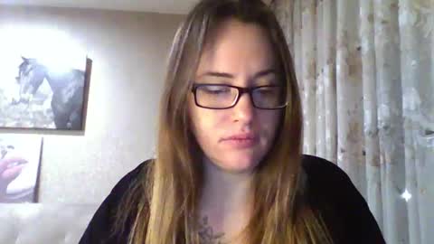 Snapshot of katarios_x chatting on October 12, 6:40 pm katarios online show from October 12, 6:40 pm