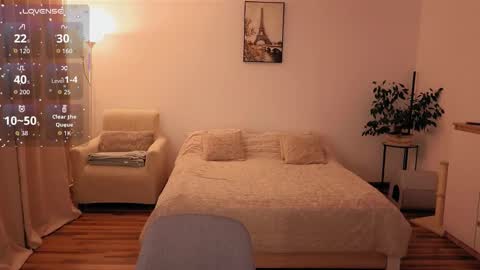 Snapshot of kate124680 chatting on January 11, 10:37 pm kate124680 online show from January 11, 10:37 pm