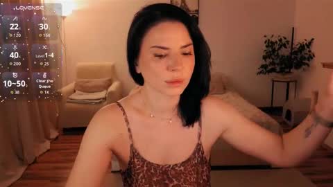 Snapshot of kate124680 chatting on January 17, 10:57 pm kate124680 online show from January 17, 10:57 pm