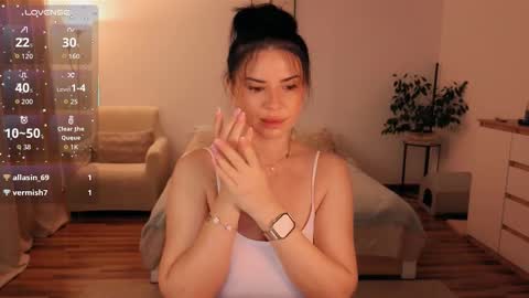 Snapshot of kate124680 chatting on January 18, 10:46 pm kate124680 online show from January 18, 10:46 pm