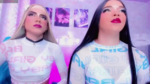 kate_and_penny online show from April 16, 4:57 am