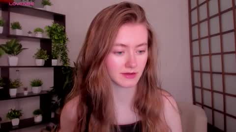 Snapshot of kate_cuddle chatting on December 23, 2:31 am Kate online show from December 23, 2:31 am