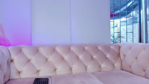 kate_deville online show from June 27, 7:30 pm