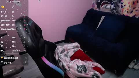 kate_lawrence_ online show from February 8, 10:39 am