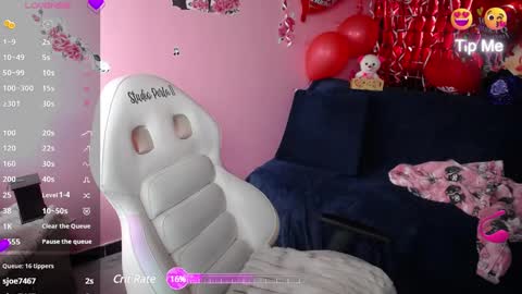 kate_lawrence_ online show from February 16, 3:48 pm