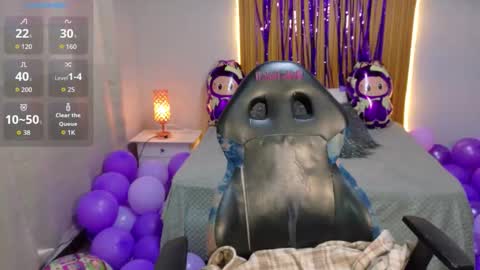 kate_lawrence_ online show from November 11, 12:05 pm