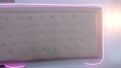 kate online show from March 6, 7:03 am