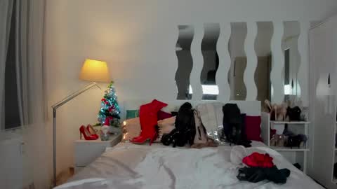 kate_redgar online show from January 4, 12:49 pm