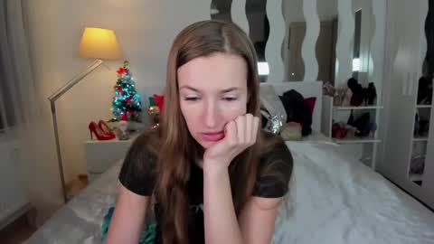 kate_redgar online show from January 12, 11:17 am