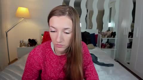 kate_redgar online show from February 9, 3:56 pm