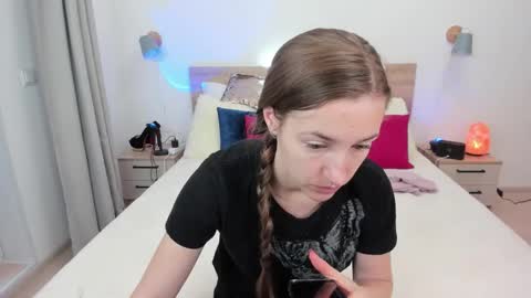 kate_redgar online show from November 8, 9:53 am