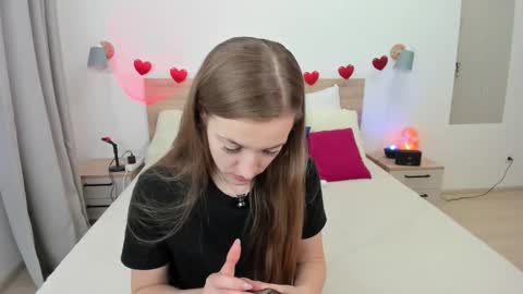 kate_redgar online show from February 9, 12:42 pm