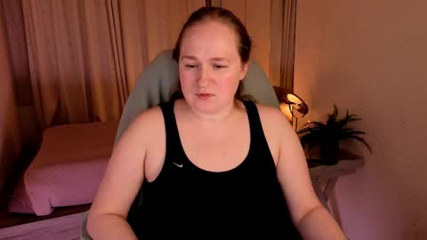 Kate   Follow me dear  online show from May 19, 1:56 am