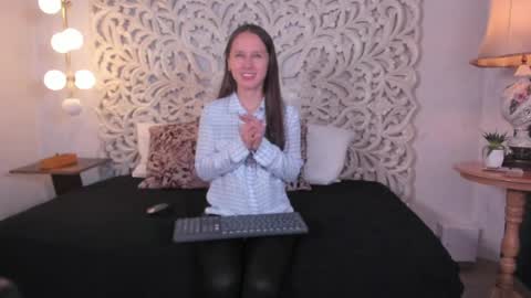 Kathe  online show from May 25, 11:27 am
