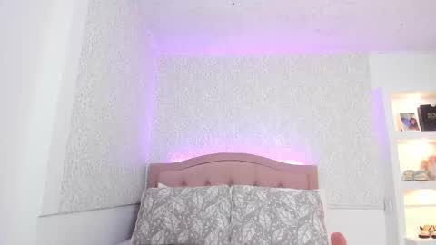 Snapshot of kateboisson chatting on February 3, 2:53 am Kate Boisson online show from February 3, 2:53 am