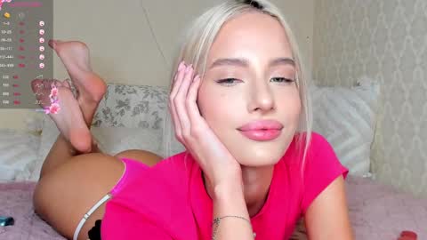 Snapshot of katebremar chatting on February 11, 11:12 pm online show from February 11, 11:12 pm