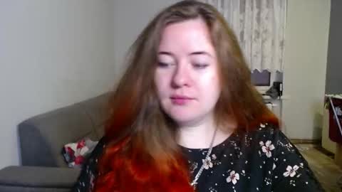 Snapshot of kateefox_ chatting on January 13, 8:19 am KateeFox online show from January 13, 8:19 am