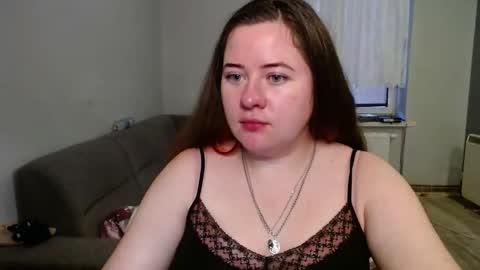 Snapshot of kateefox_ chatting on February 2, 8:24 am KateeFox online show from February 2, 8:24 am