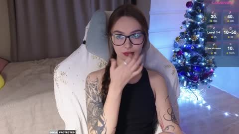 Snapshot of kateleoo chatting on December 10, 3:01 pm Im Kate online show from December 10, 3:01 pm