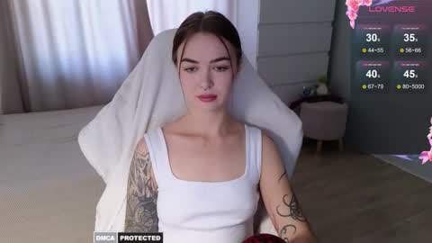 Snapshot of kateleoo chatting on September 18, 6:26 am Im Kate online show from September 18, 6:26 am