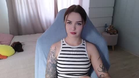 Snapshot of kateleoo chatting on July 7, 8:51 am Im Kate online show from July 7, 8:51 am