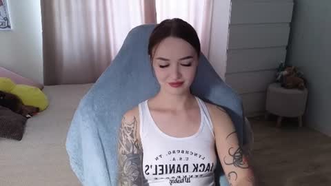 Snapshot of kateleoo chatting on July 10, 11:02 am Im Kate online show from July 10, 11:02 am