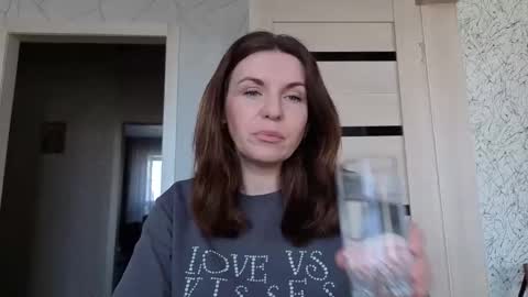 Snapshot of katemorana chatting on April 3, 3:26 am KateMorana online show from April 3, 3:26 am