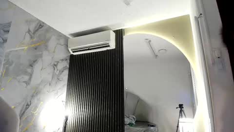 Im Katherine but call me Kate  online show from February 21, 12:17 pm