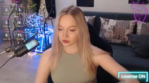 Snapshot of katerinaxvold chatting on October 18, 8:20 pm Lisa online show from October 18, 8:20 pm