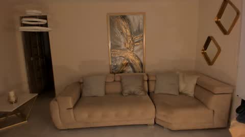 K A T E  online show from March 18, 10:18 am