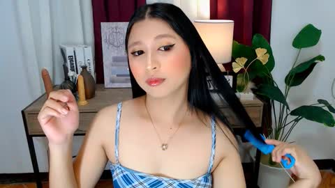 KATE online show from December 16, 5:51 pm