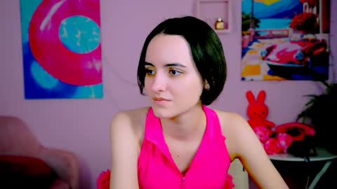 katewillows online show from February 2, 4:44 am