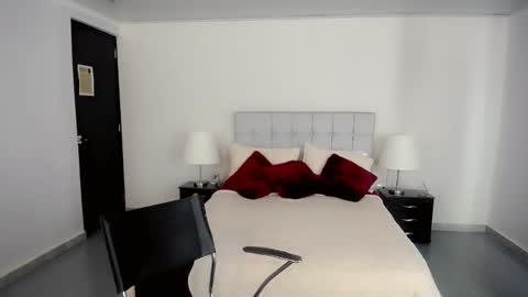 Snapshot of kathalina_santhana chatting on March 1, 7:05 pm kathalina online show from March 1, 7:05 pm