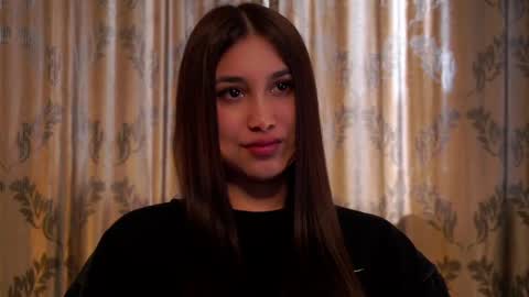 Snapshot of katharynflaig chatting on April 14, 7:25 am OLIVIA online show from April 14, 7:25 am