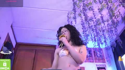 Snapshot of kathc_19 chatting on June 7, 10:35 pm Katerine online show from June 7, 10:35 pm